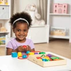 Melissa & Doug Primary Lacing Beads -TOYS'N'TUCK SALE 133360 a8a14ea9 ccbd 4b70 9732 c32d84ca9a07