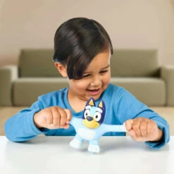 Bluey - Stretchy Bluey -TOYS'N'TUCK SALE 423700 28693194 3021 4b03 9334 d67d4bafaf7f