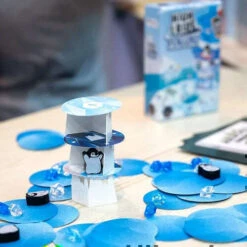 ASMODEE High Rise Penguins -TOYS'N'TUCK SALE 58100 27218278 2fd7 4d67 be01 ace3b40459f30