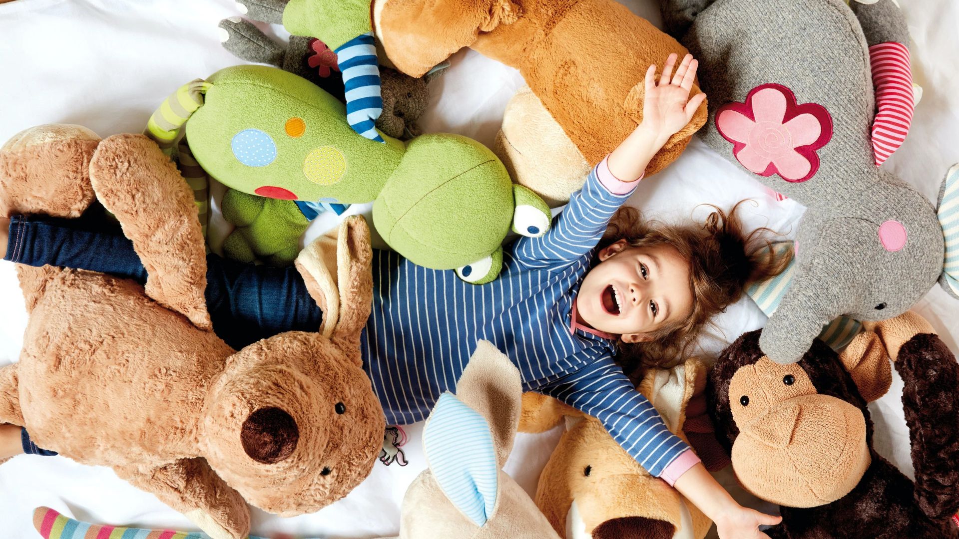 TOYS'N'TUCK SALE -TOYS'N'TUCK SALE Brown and Black Minimalist Perfume Brand Presentation